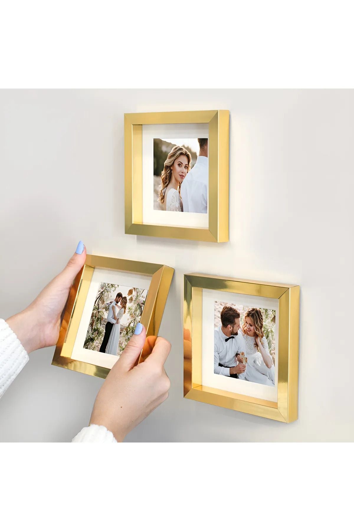 Yapışkanlı Sök-tak Paspartulu Altın 14x14cm Pola Kare Fotoğraf Çerçevesi